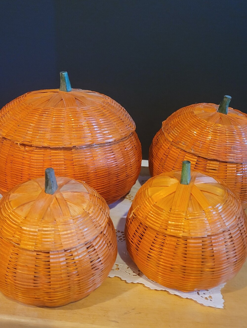 Lot of 4 Vintage Wicker Basket Orange Pumpkins  Removable Tops Halloween Thanksg - Picture 5 of 14